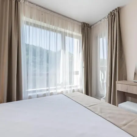 South Bay Hotel
